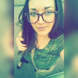 Meet your Posher, Bobbie